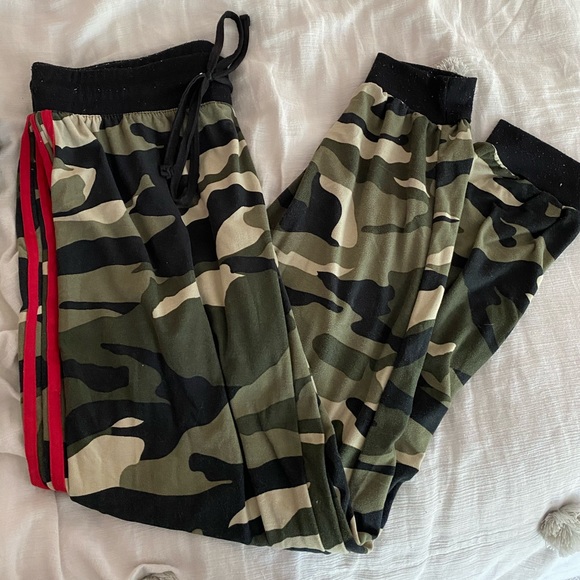 Camo joggers - Picture 3 of 7